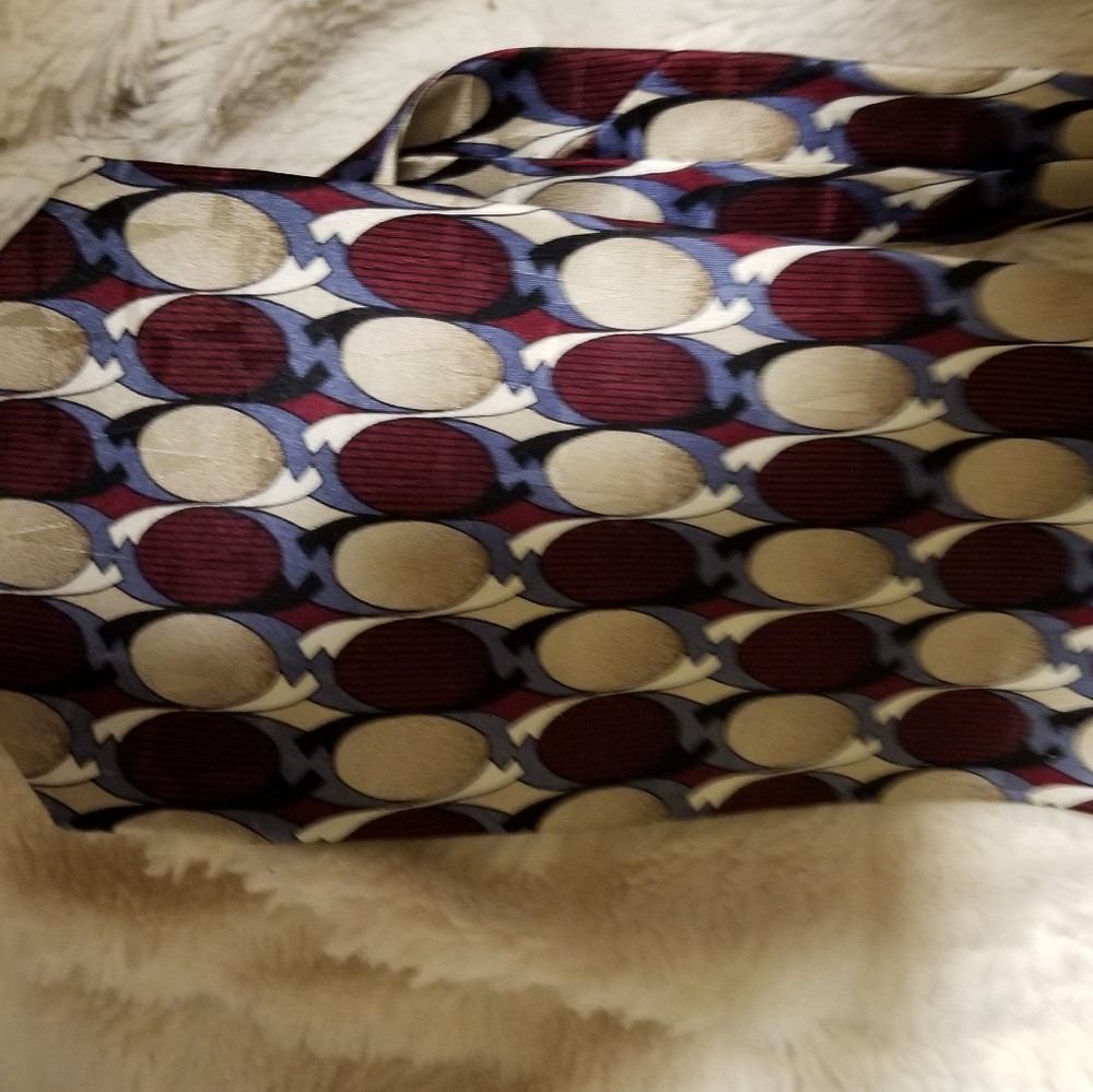 Necktie - Picture 2 of 4